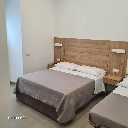 Residenza Nascari Al Plebiscito Nápoles