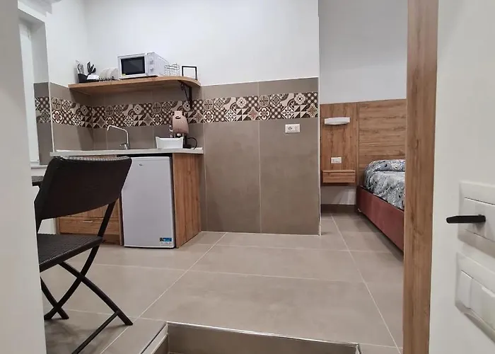 Residenza Nascari Al Plebiscito 게스트하우스 3*