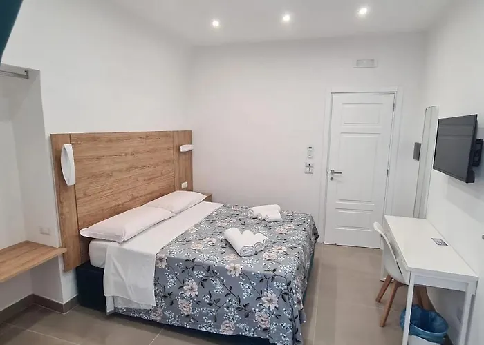 Residenza Nascari Al Plebiscito 나폴리