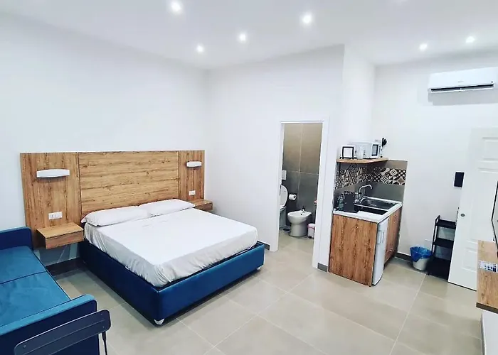 Residenza Nascari Al Plebiscito 나폴리